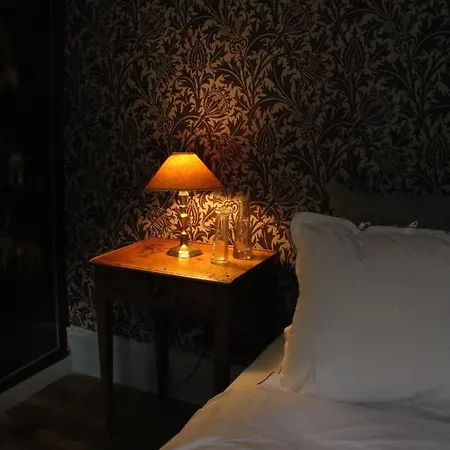 Le 66 Bed & Breakfast Paris