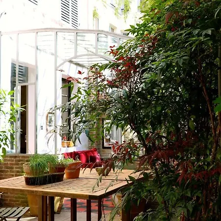 Oda ve Kahvaltı Le 66 4*