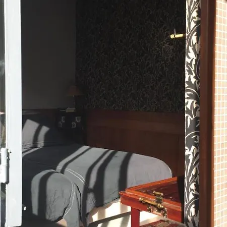 Oda ve Kahvaltı Le 66