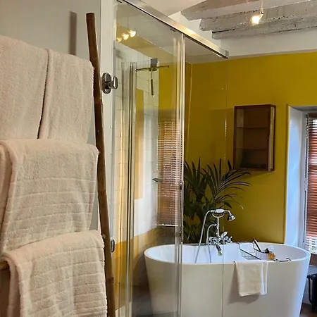 Le 66 4* Παρίσι